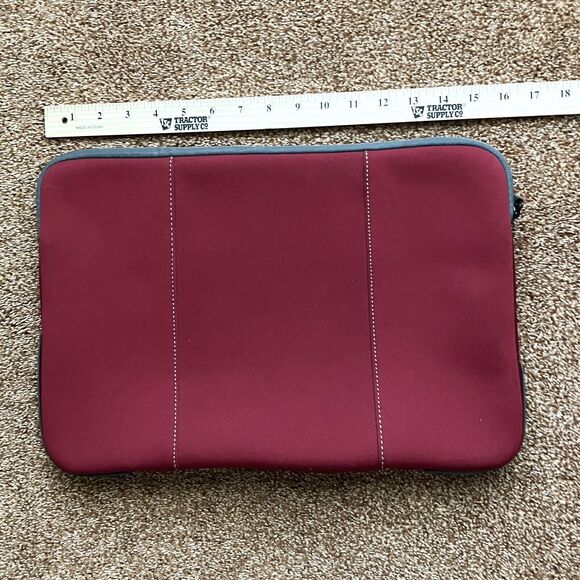 Targus Laptop Sleeve Travel Carry Case Maroon - Picture 1 of 5